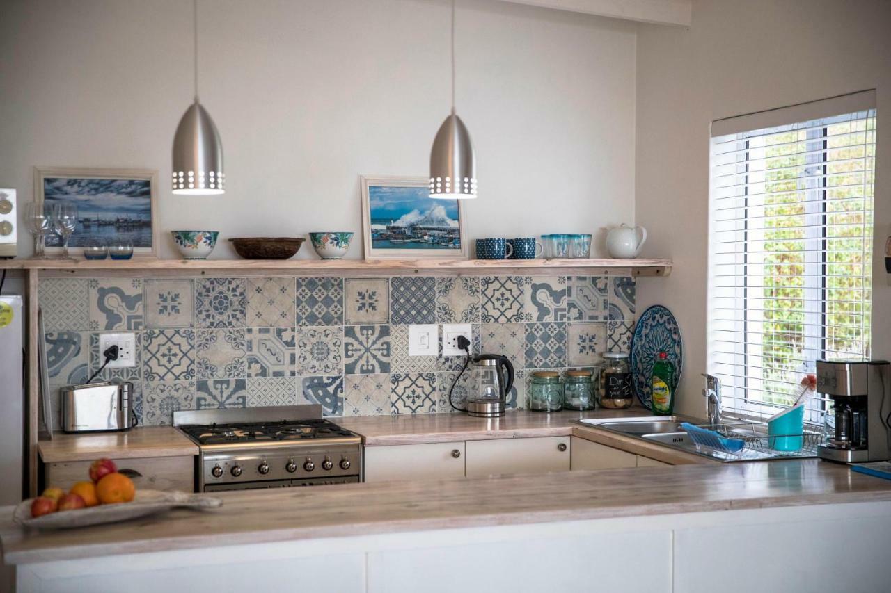 Palm Villa Cottage Kommetjie Buitenkant foto
