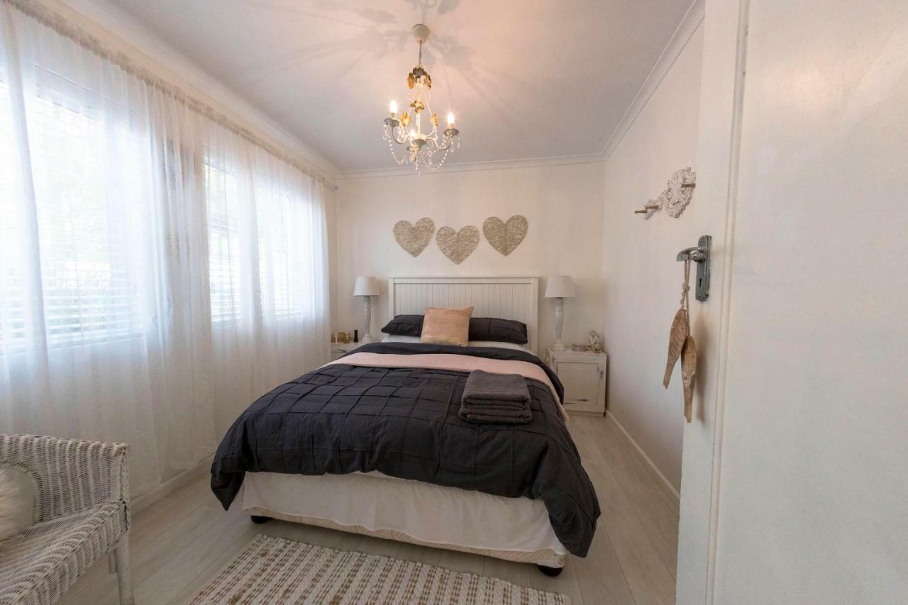 Palm Villa Cottage Kommetjie Buitenkant foto